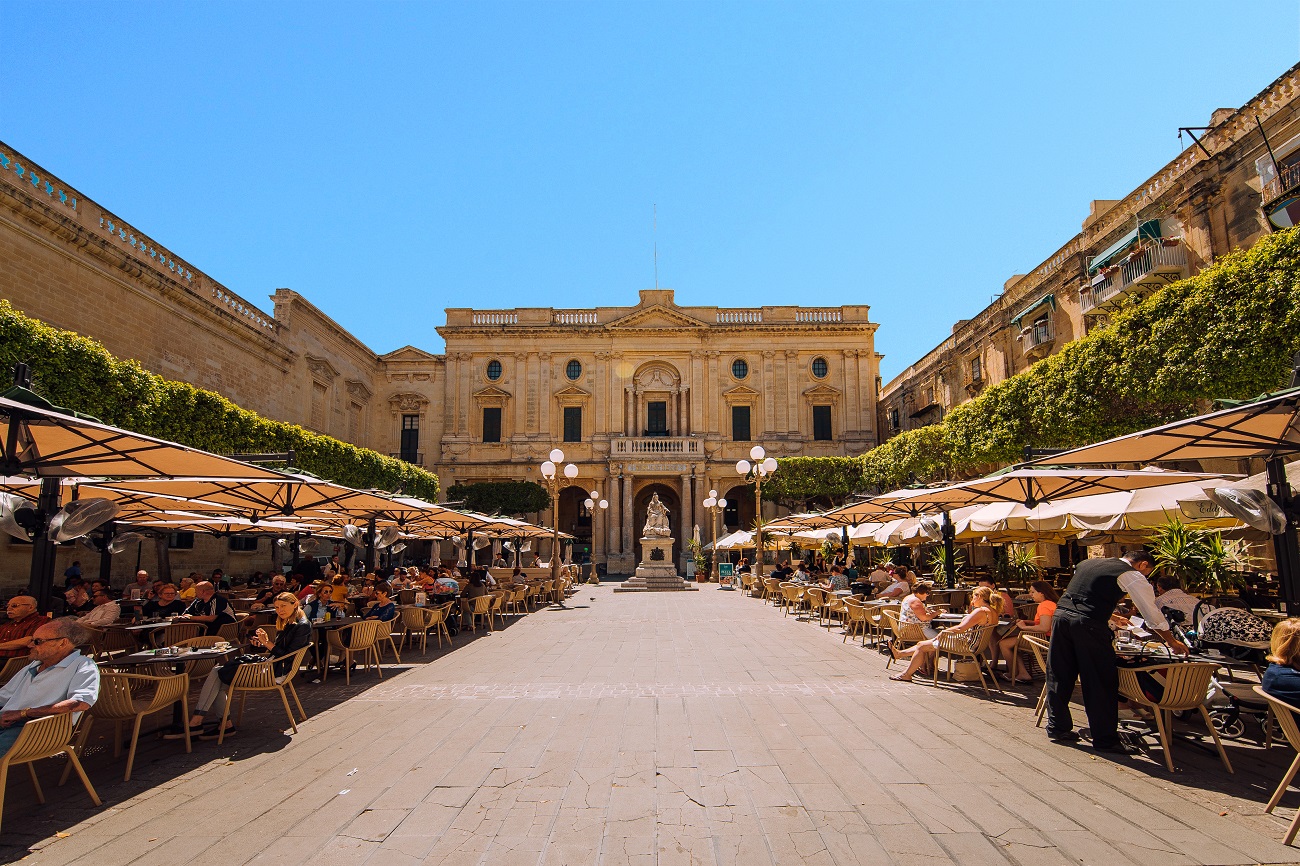 Caffe Cordina und National Library