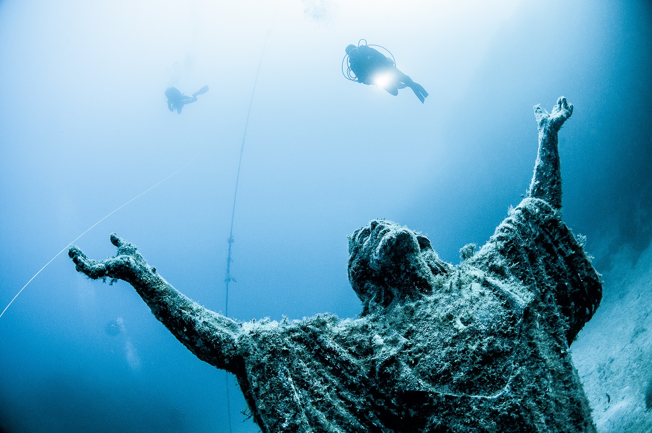 Unterwasserstatue von Jesus Christus