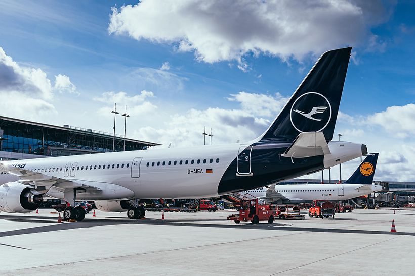 Lufthansa Flugzeug am Hamburg Airport