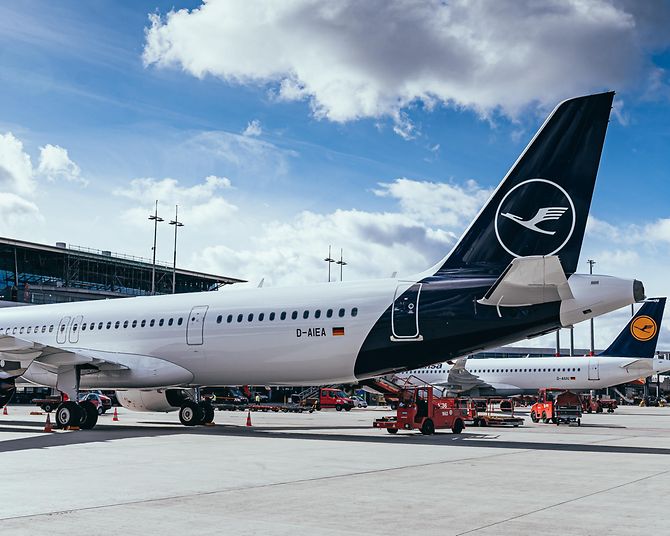 Lufthansa Flugzeug am Hamburg Airport