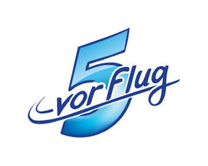 5 vor Flug Reisebüro am Hamburg Airport