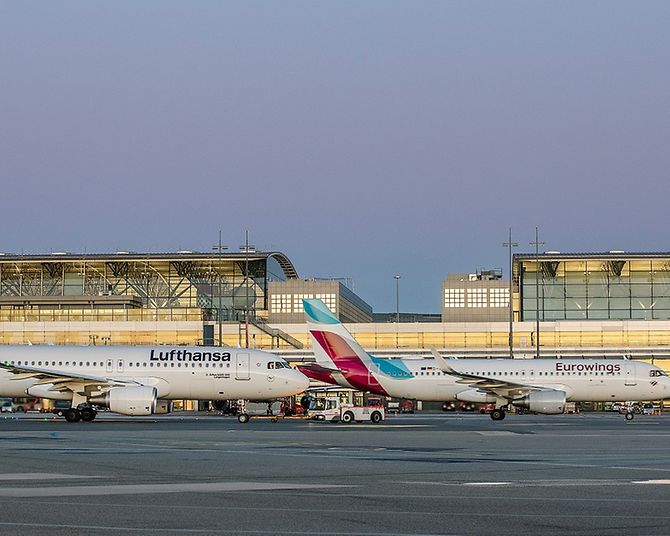 Vorfeld-Flugzeuge