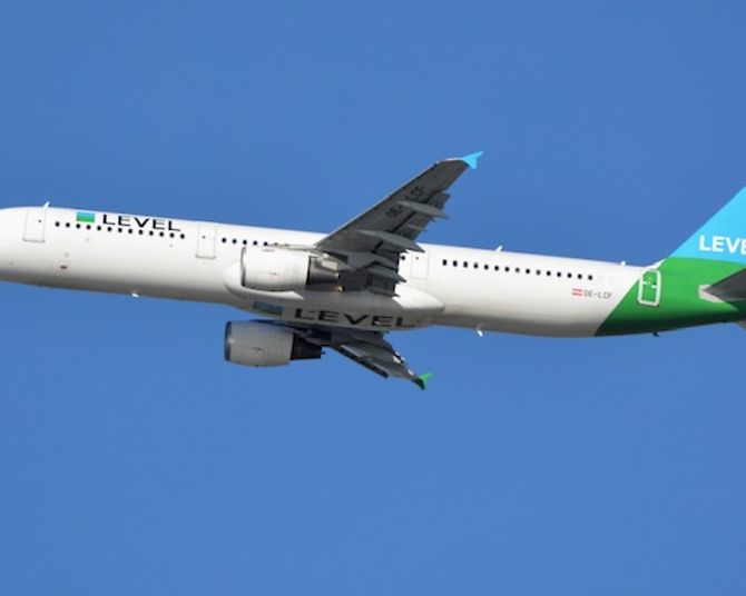 Flugzeug der Fluggesellschaft Level.