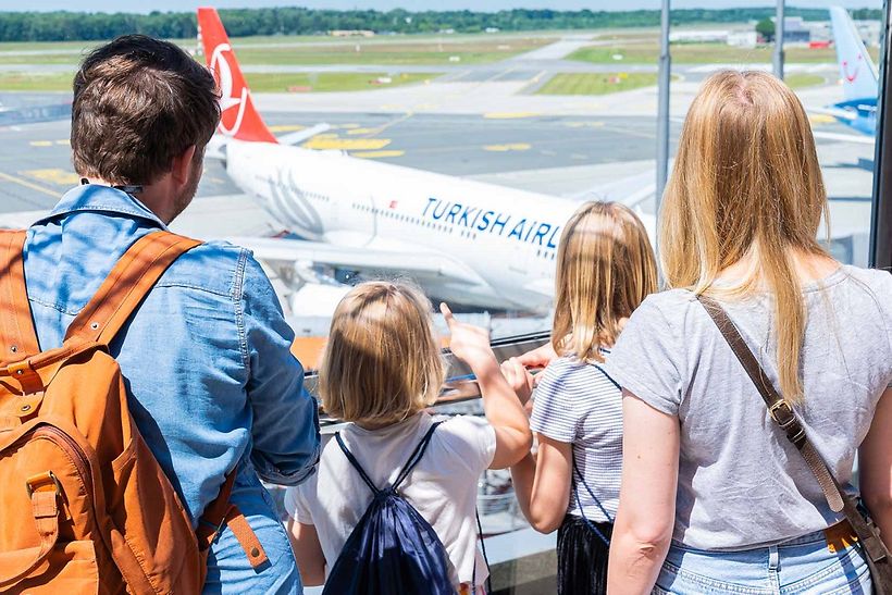 aussichtsterrasse-familie