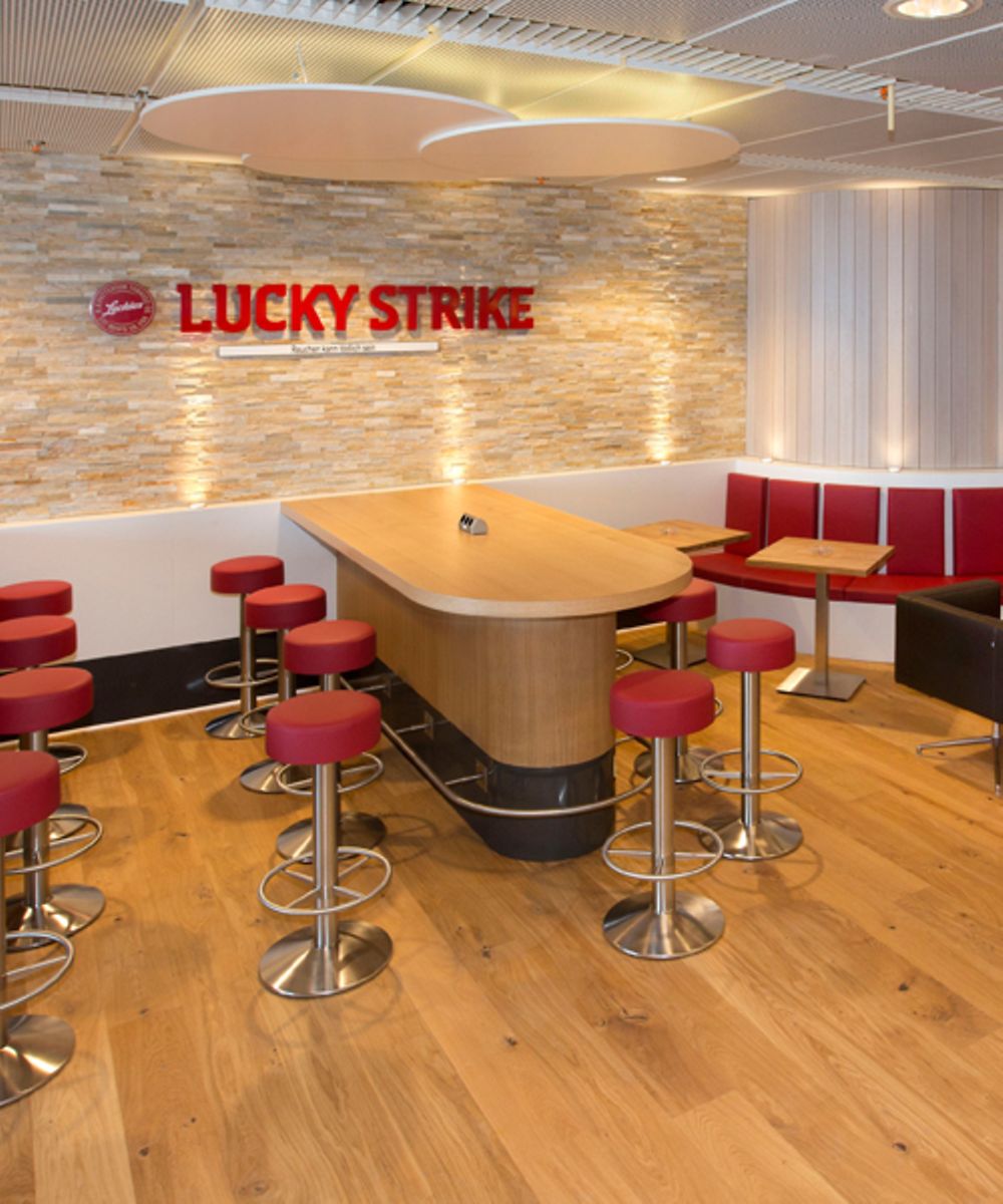 lounge-lucky-strike