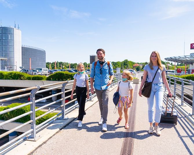Ferienstart_am_Hamburg_Airport940