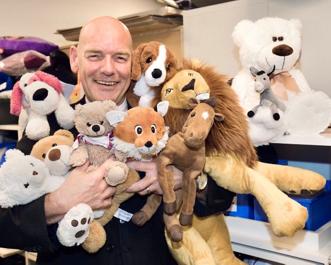 Fundbüro Helmut mit Teddybären