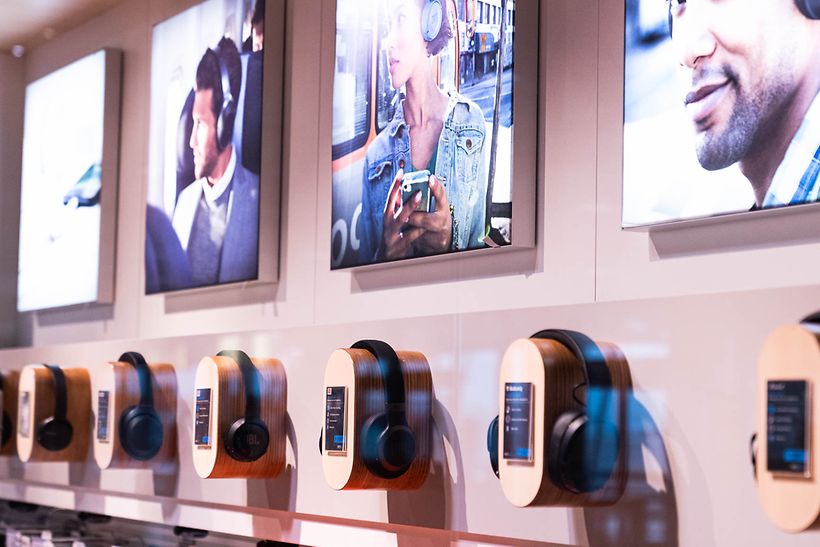 tech2go bei Gate A20 - Sortimentsansicht Kopfhörer