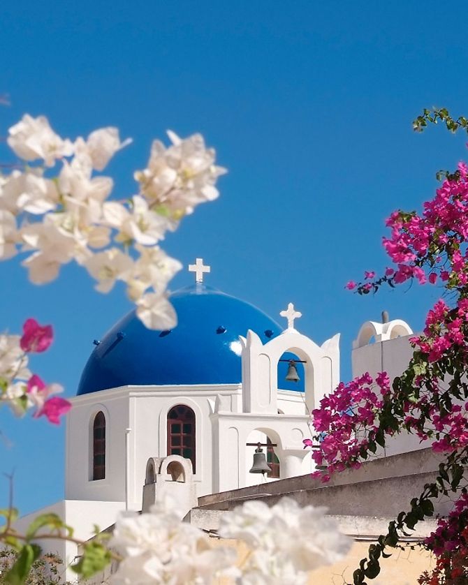 Kirche mit blauem Dach auf Kreta