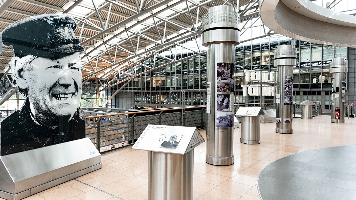 Helmut Schmidt exhibition in Terminal 2