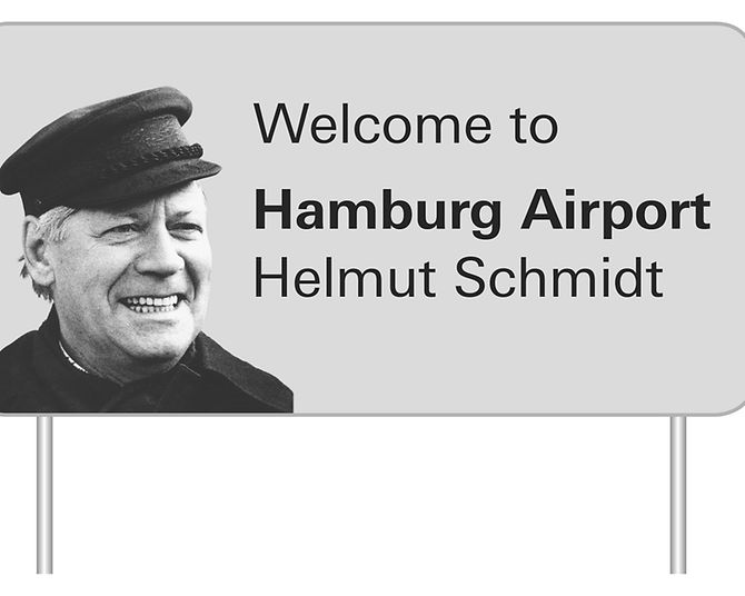 Willkommensschild Hamburg Airport - Helmut Schmidt