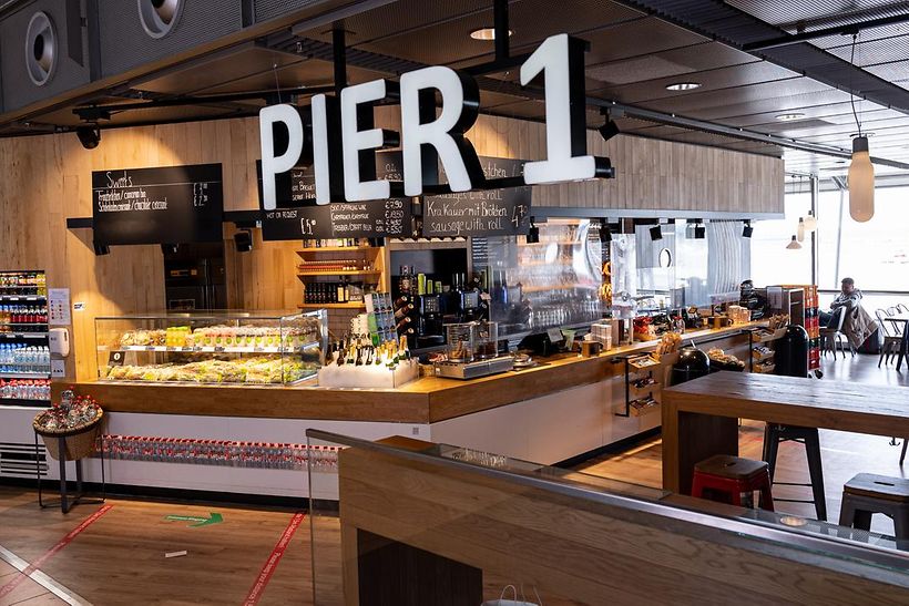 pier-1-bar-drinnen-20