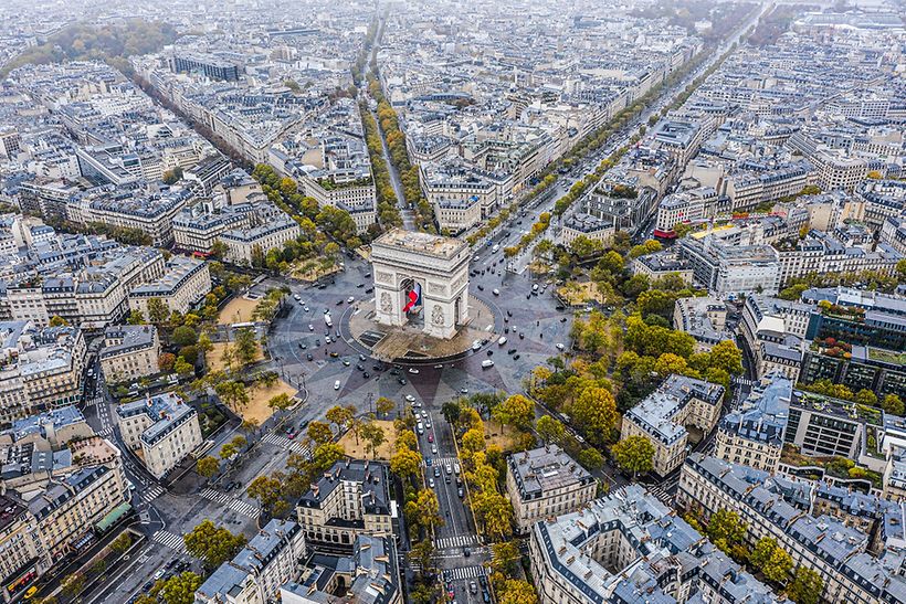 Luftaufnahme vom Arc de Triomphe