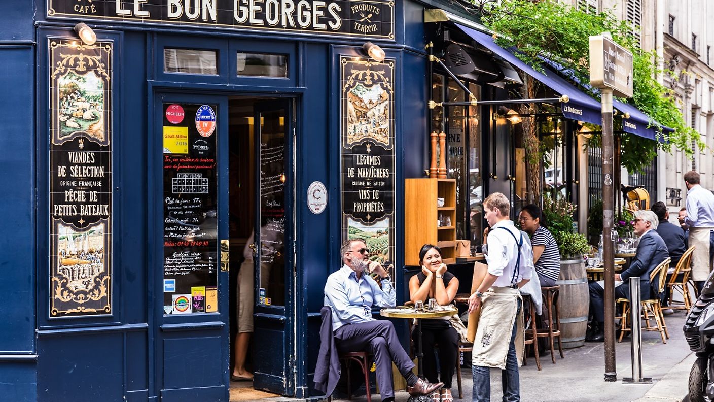 Restaurant mit Außenbewirtung in Paris