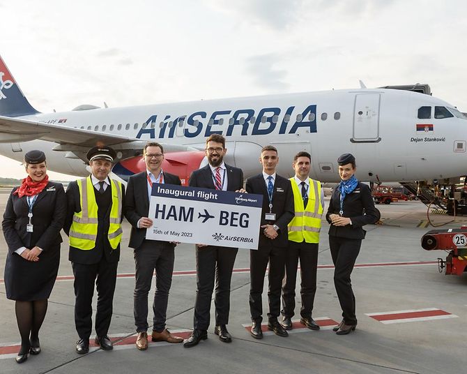 air-serbia-crew