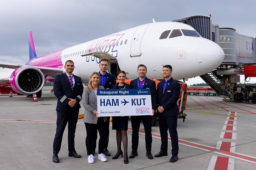 wizz-air-erstflug-kutaissi-crew