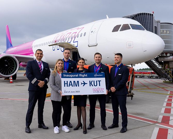 wizz-air-erstflug-kutaissi-crew