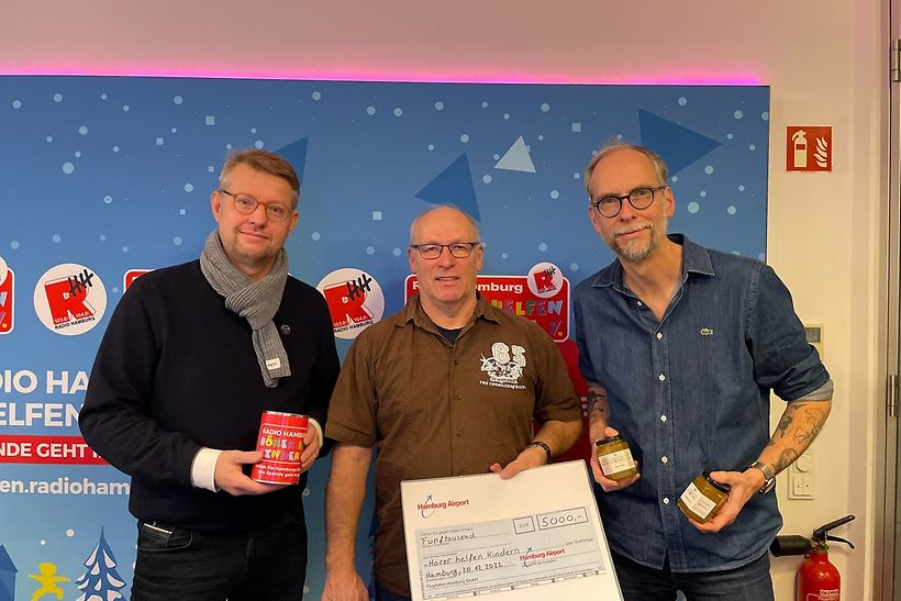 Spendenübergabe Radio Hamburg Hörer Helfen Kindern