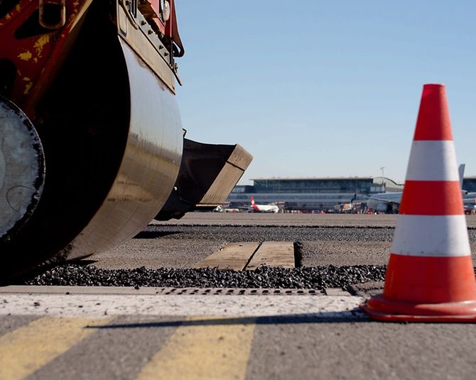 Hamburg Airport Pistensperrung September