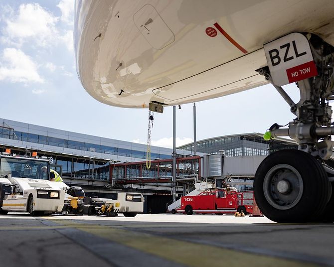 parkende-flugzeuge