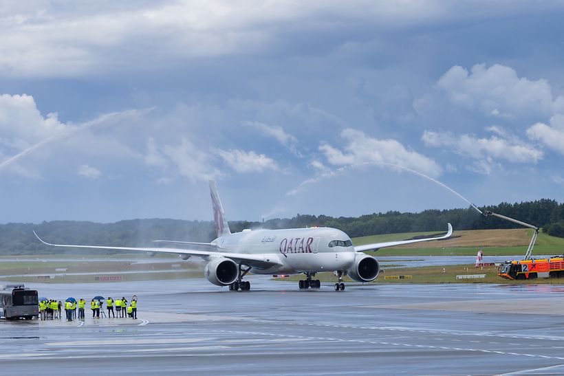 qatar-erstflug-fontaene