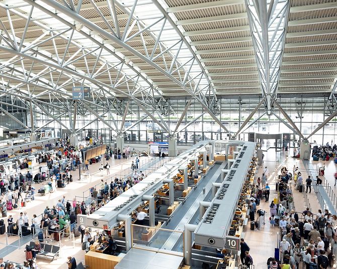 passagiere-terminal-2