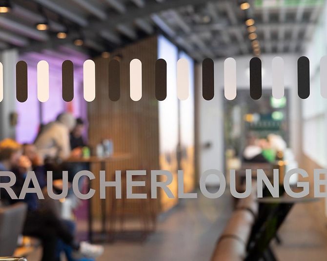 Neue Raucherlounge zwischen den Gates C15 und C16