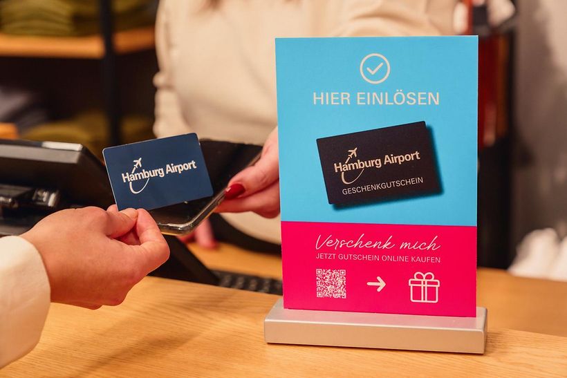 Sommer-Special: Geschenkgutschein kaufen und Rabatt-Coupons für Shop und Gastronomie am Hamburg Airport sichern