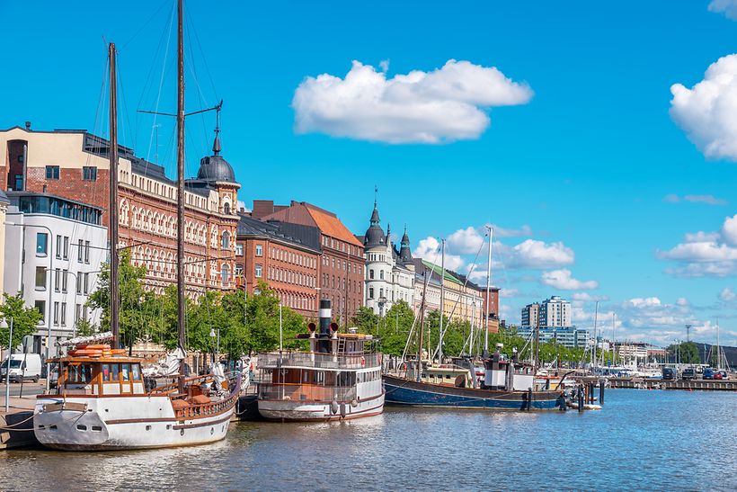 Fliege non-stop von Hamburg nach Helsinki