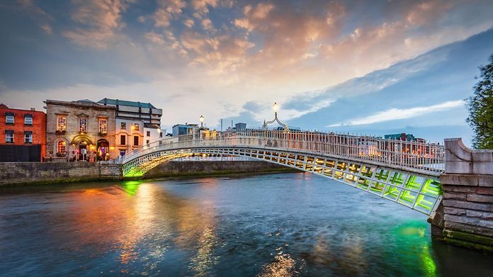 Fly non-stop from Hamburg to Dublin