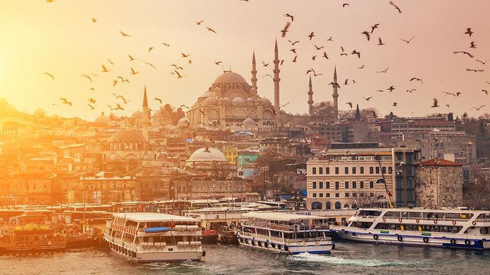Fly non-stop from Hamburg to Istanbul