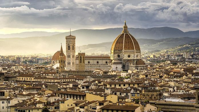Fly non-stop from Hamburg to Florence