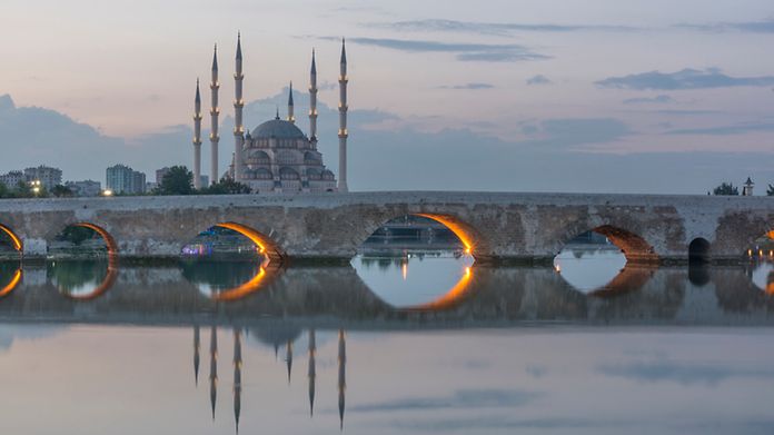 Fly non-stop from Hamburg to Adana 