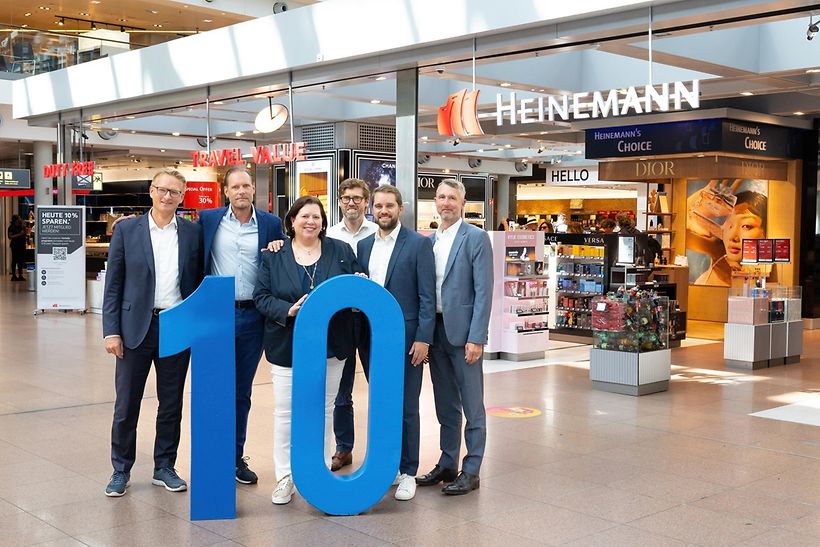 Hamburg Airport und Gebr. Heinemann verlängern Partnerschaft um weitere zehn Jahre