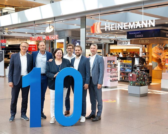 Hamburg Airport und Gebr. Heinemann verlängern Partnerschaft um weitere zehn Jahre