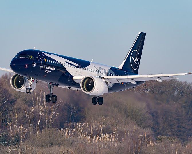 ufthansa-100-jahre-lackierung