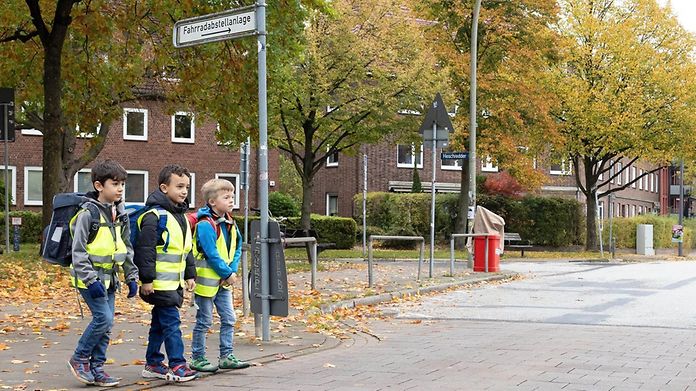 kita-kinder-sicherheits-straßenverkehr