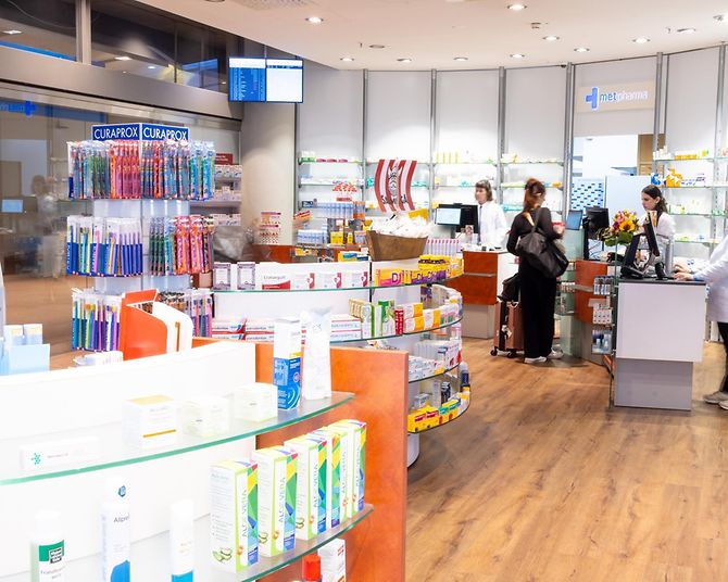 apotheke-innenansicht