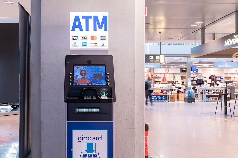 atm-geldautomat-a17-reisebank-plaza