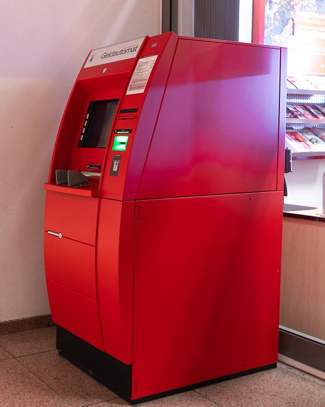 atm-geldautomat-haspa-hamburger-sparkasse-ankunft-arrival-airport-plaza